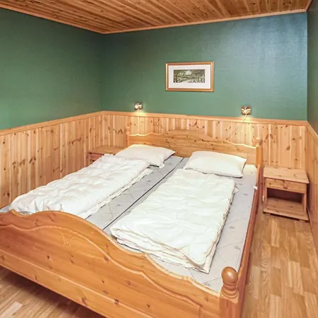 Amazing In Auklandshamn With Sauna Vestvik