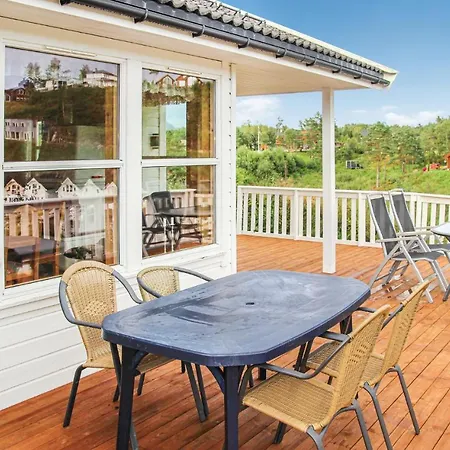 Amazing In Auklandshamn With Sauna