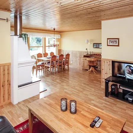 Amazing In Auklandshamn With Sauna *